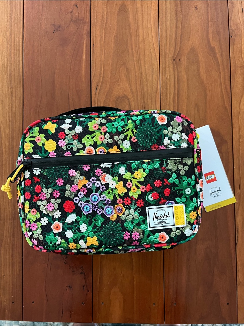 Herschel x LEGO Floral limited edition lunch box- Black Green Multi—NWT!